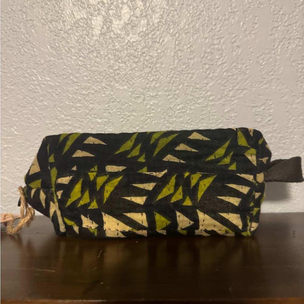 Sari Bari Black and Green Geometric Cosmetic Bag